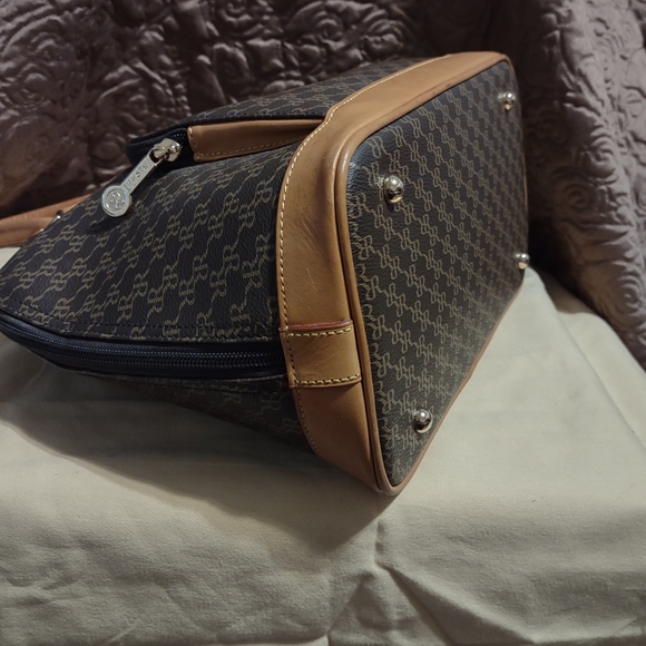 🛍️Rioni Signature Dome Handle Handbag🛍️ - Picture 8 of 14